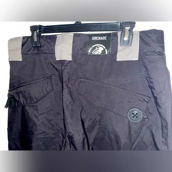 🎉HP🎉EUC- Grenade Men’s (Unisex) Snowboarding Pants in Black Size Medium❄️🏂 - Picture 6 of 15